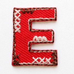 Triigitavad embleemid E-täht