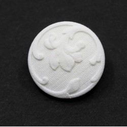 Shank polyester button 