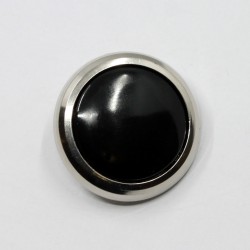 Shank polyester button 
