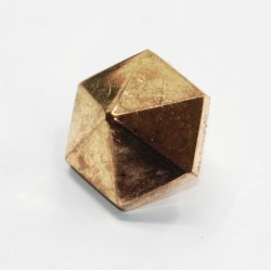 Shank polyester button 
