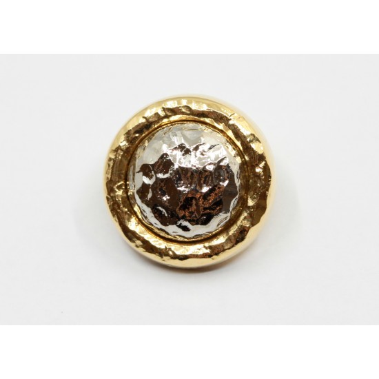 Shank polyester button 