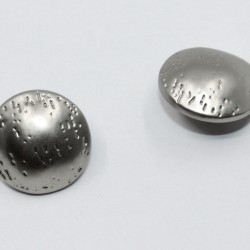 Metal shank button 