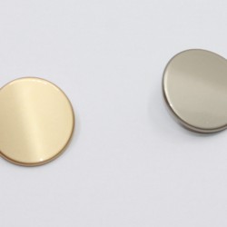 Metal shank button 