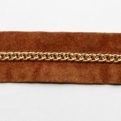 Velour tape with golden metal chain