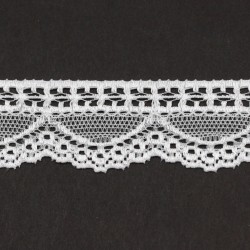 Elastic lace