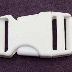 PLASTIC BUCKLE