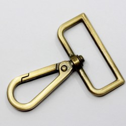 Metal locker 