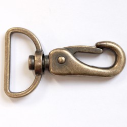 Metal locker 