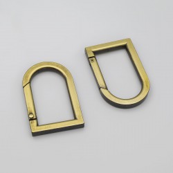 Metal locker 