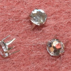 Rivet metal with rhinestone